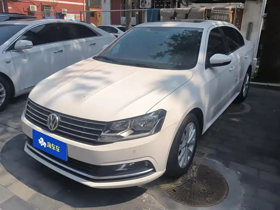 VOLKSWAGEN LAVIDA 2017