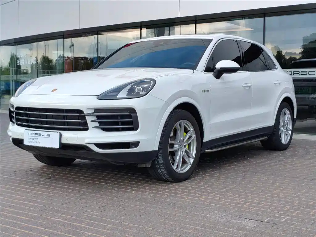 PORSCHE CAYENNE NEW ENERGY 2021