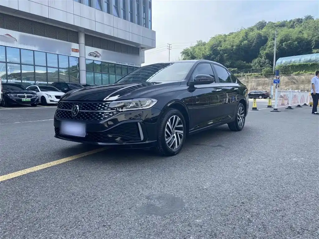 VOLKSWAGEN LAVIDA 2024