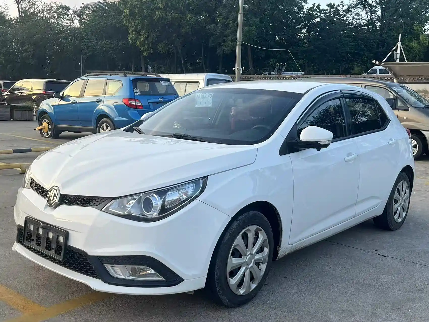 MG MG5 2012