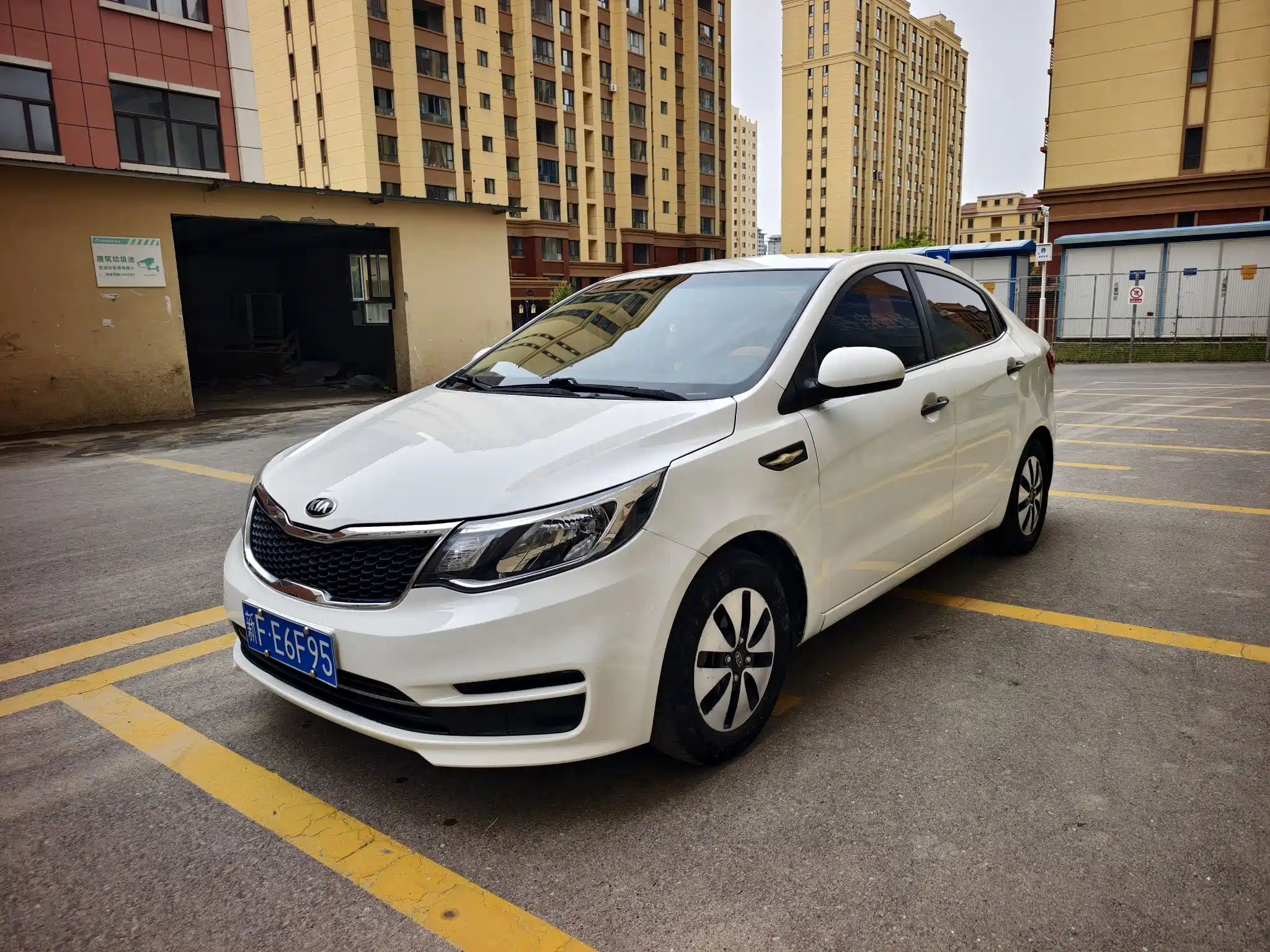 KIA K2 2015