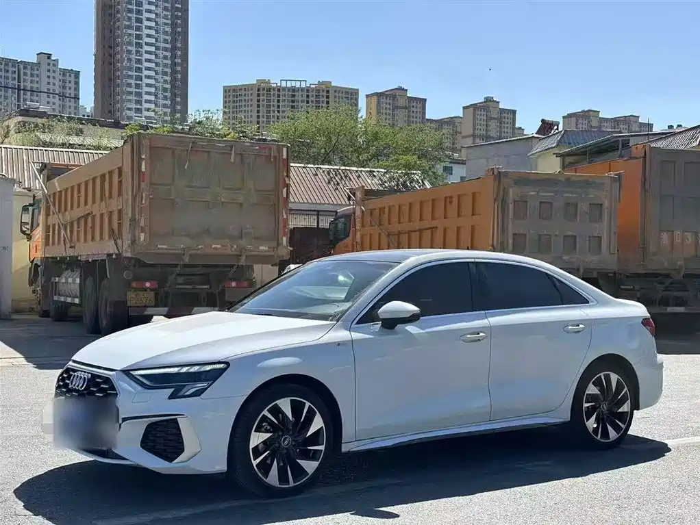 AUDI A3 2022
