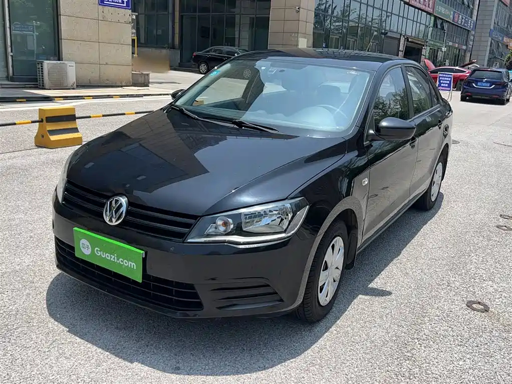 VOLKSWAGEN JETTA 2013