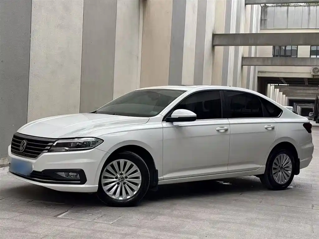 VOLKSWAGEN LAVIDA 2021