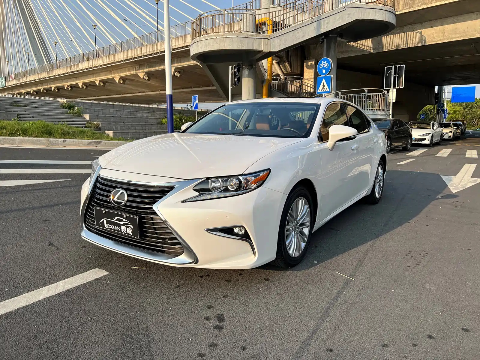 LEXUS ES 2015