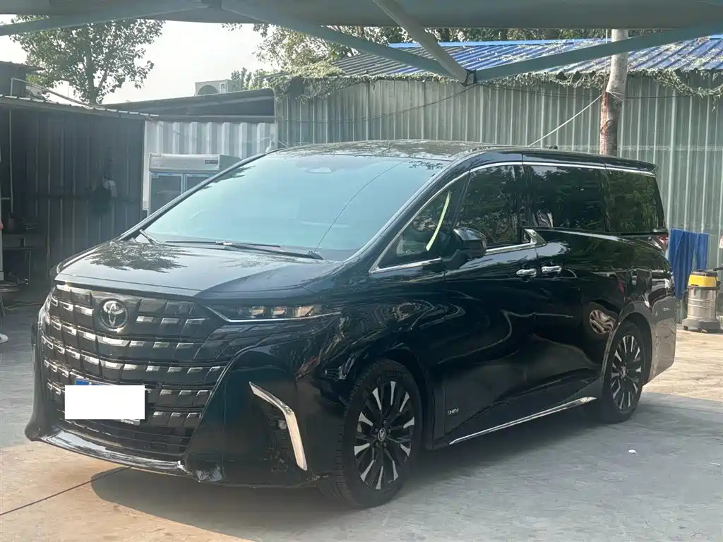 TOYOTA ALPHARD 2024