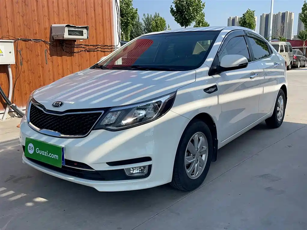 KIA K2 2015