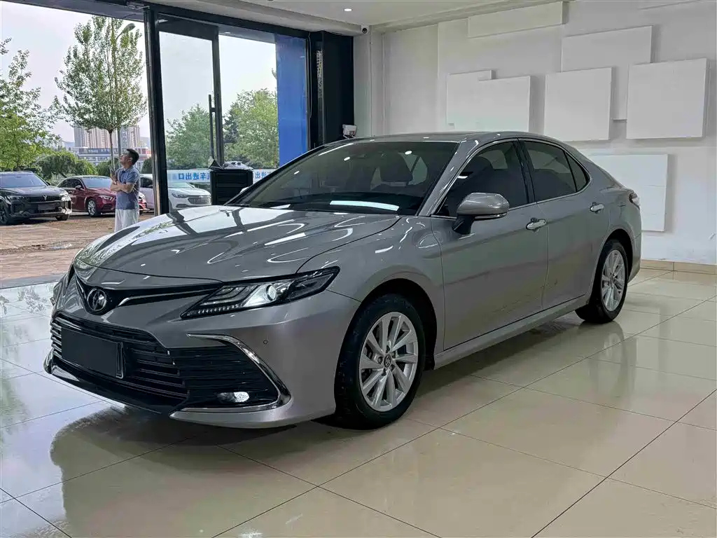 TOYOTA CAMRY 2021