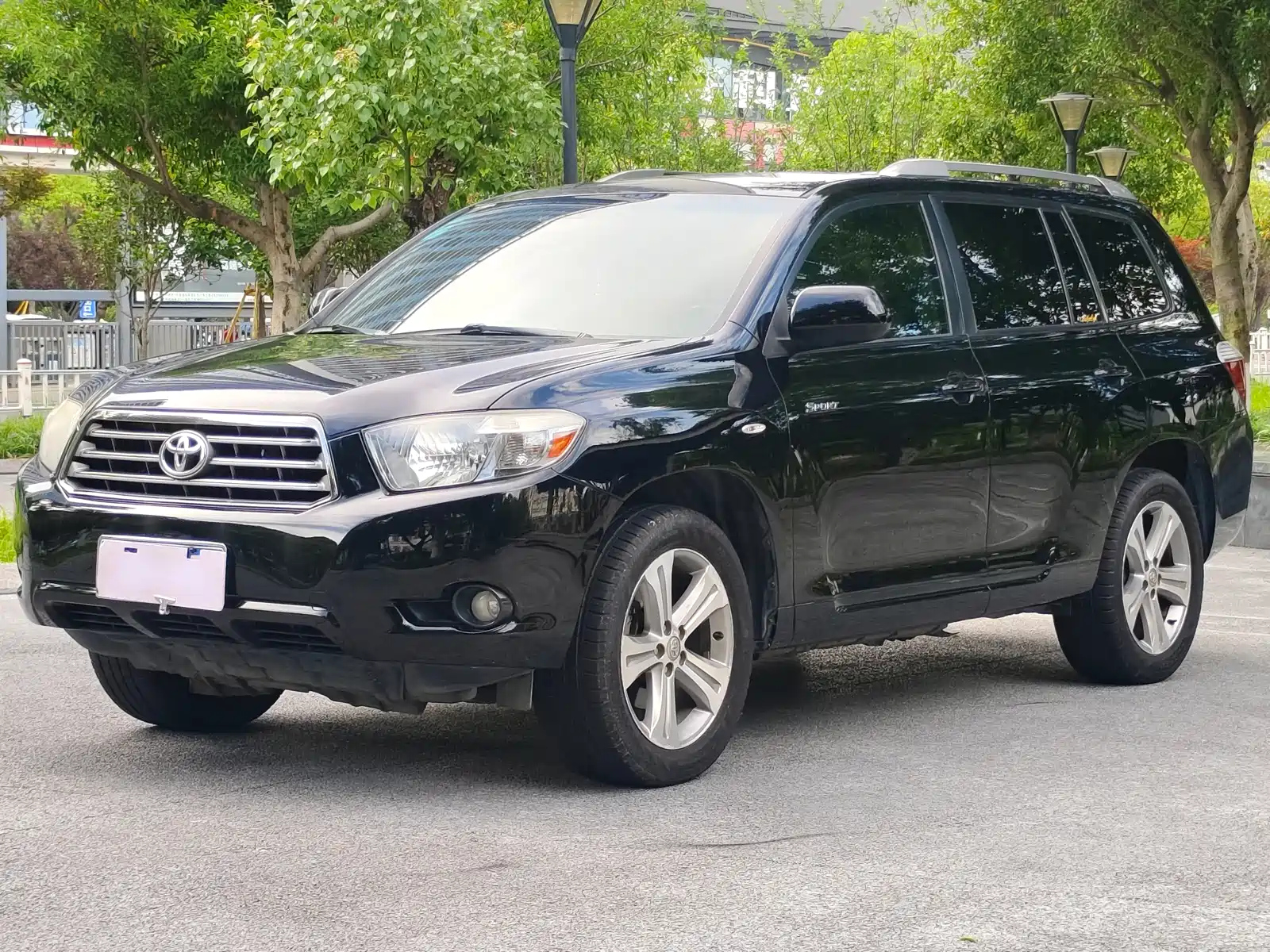 TOYOTA HIGHLANDER