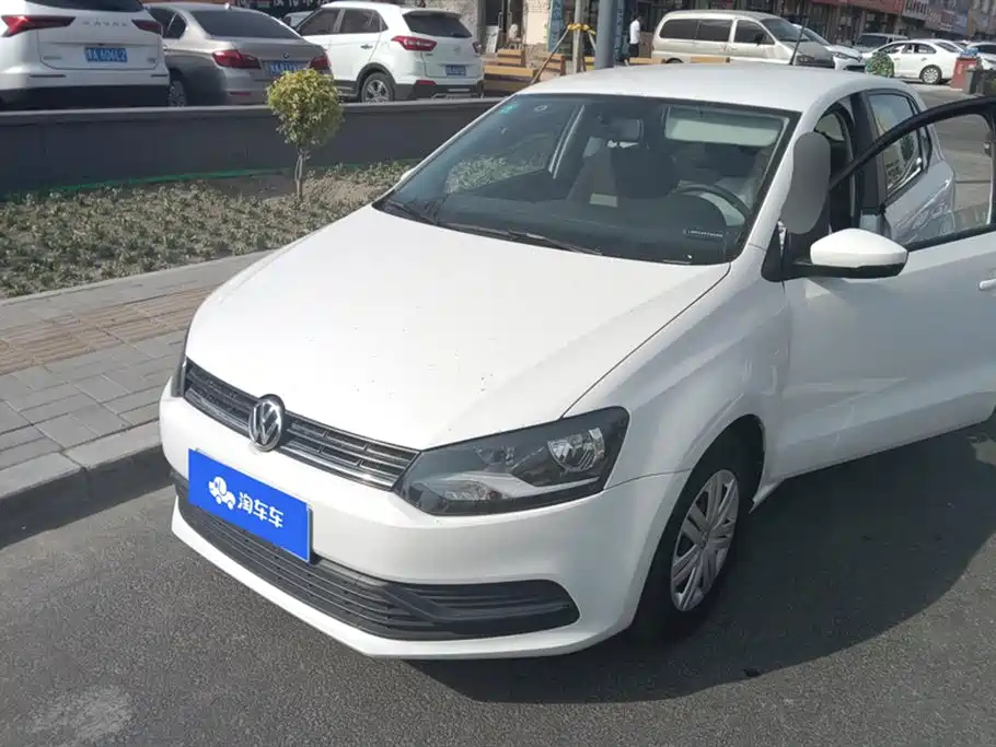 VOLKSWAGEN POLO 2018