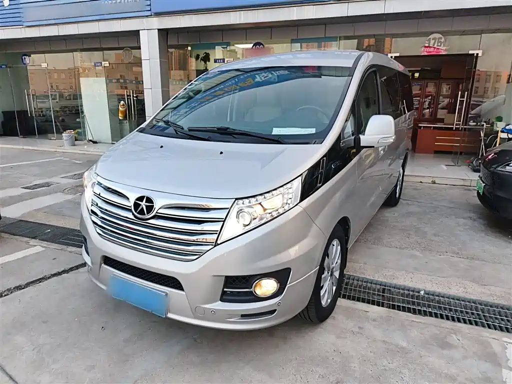 JAC REFINE M5