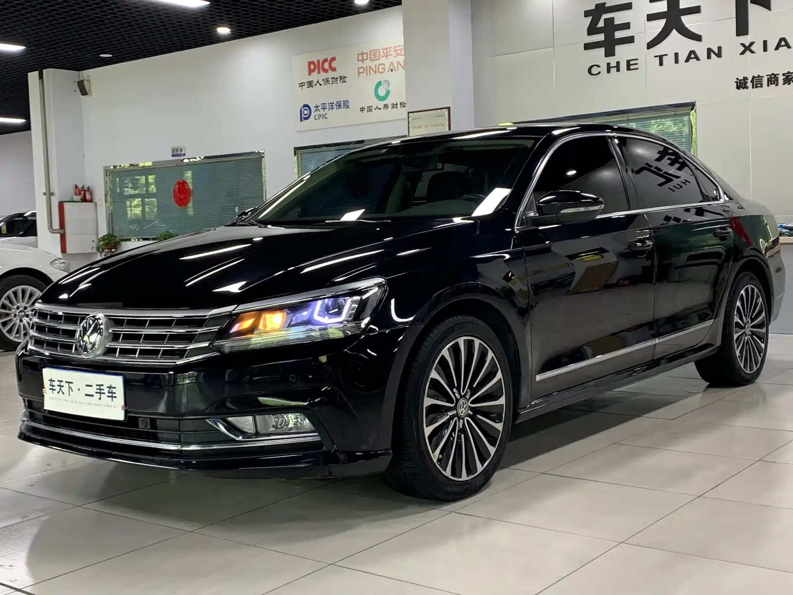 VOLKSWAGEN PASSAT 2017
