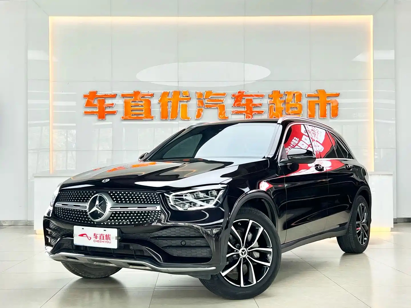 MERCEDES BENZ GLC