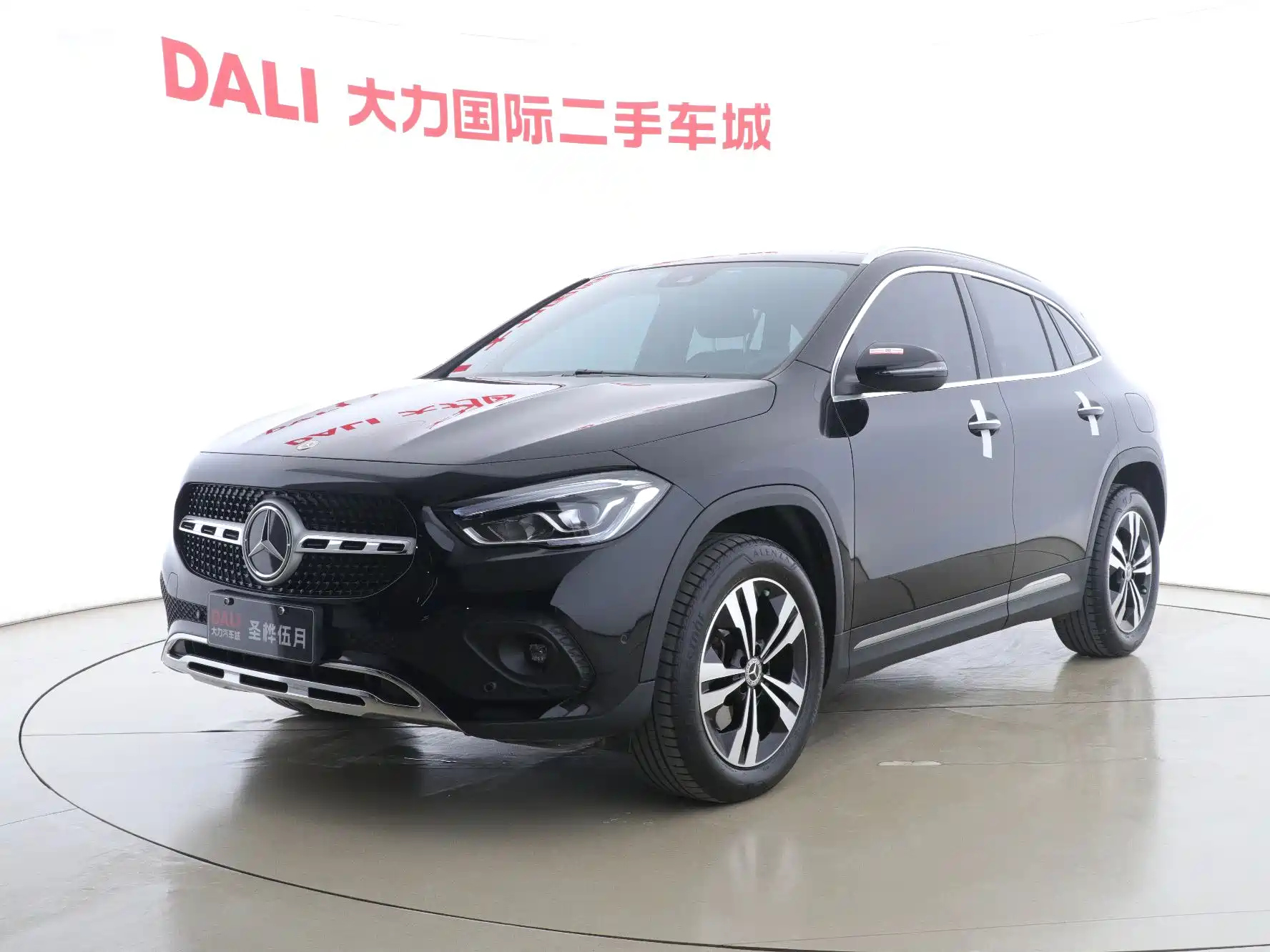 MERCEDES BENZ GLA 2023