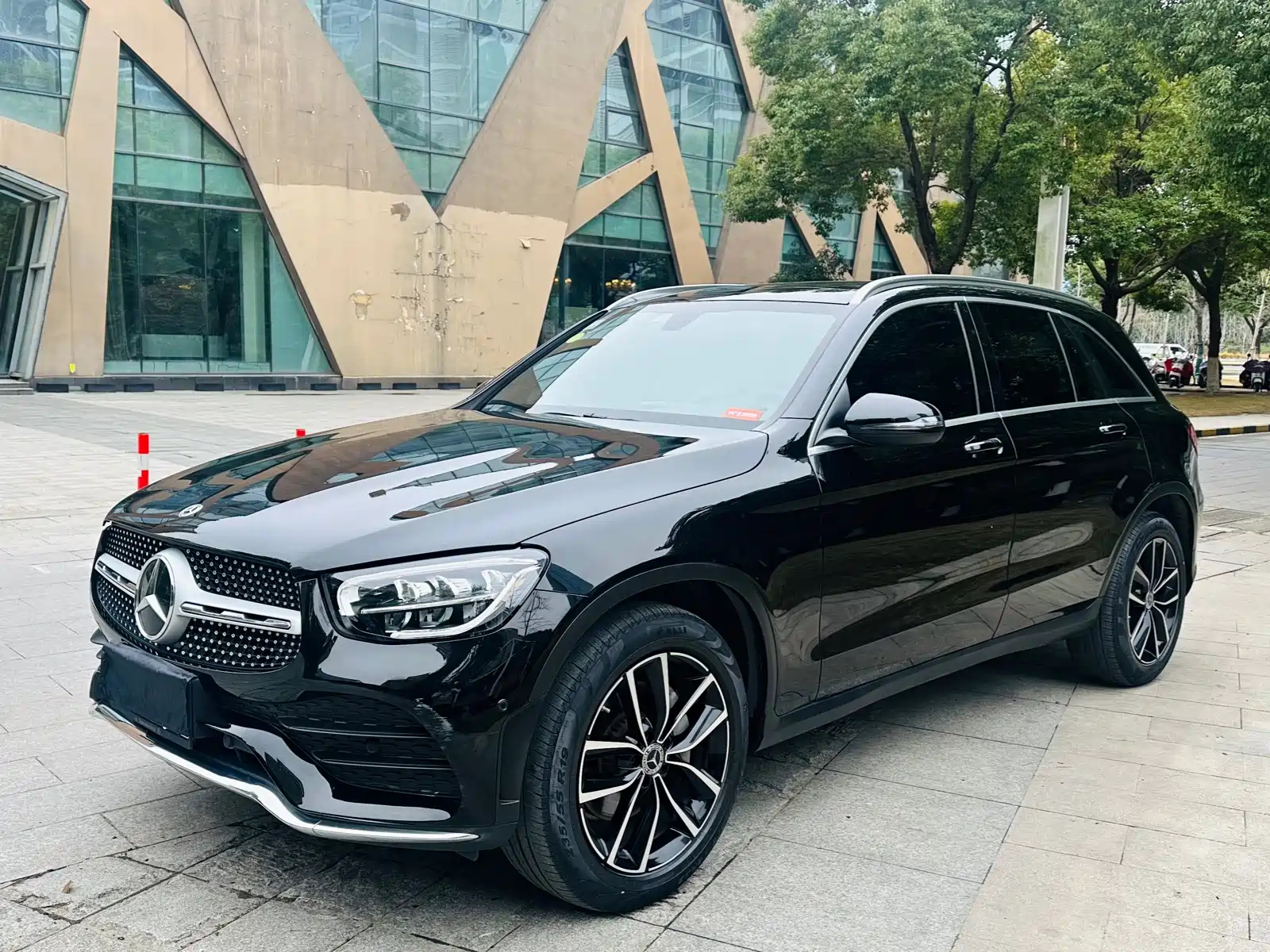 MERCEDES BENZ GLC 2021