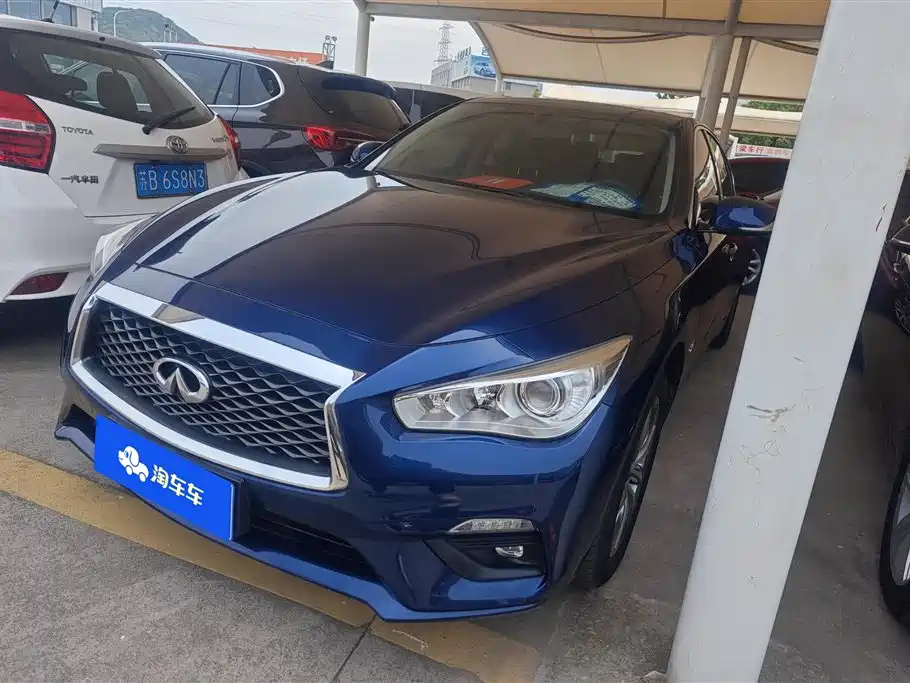 INFINITI Q50L
