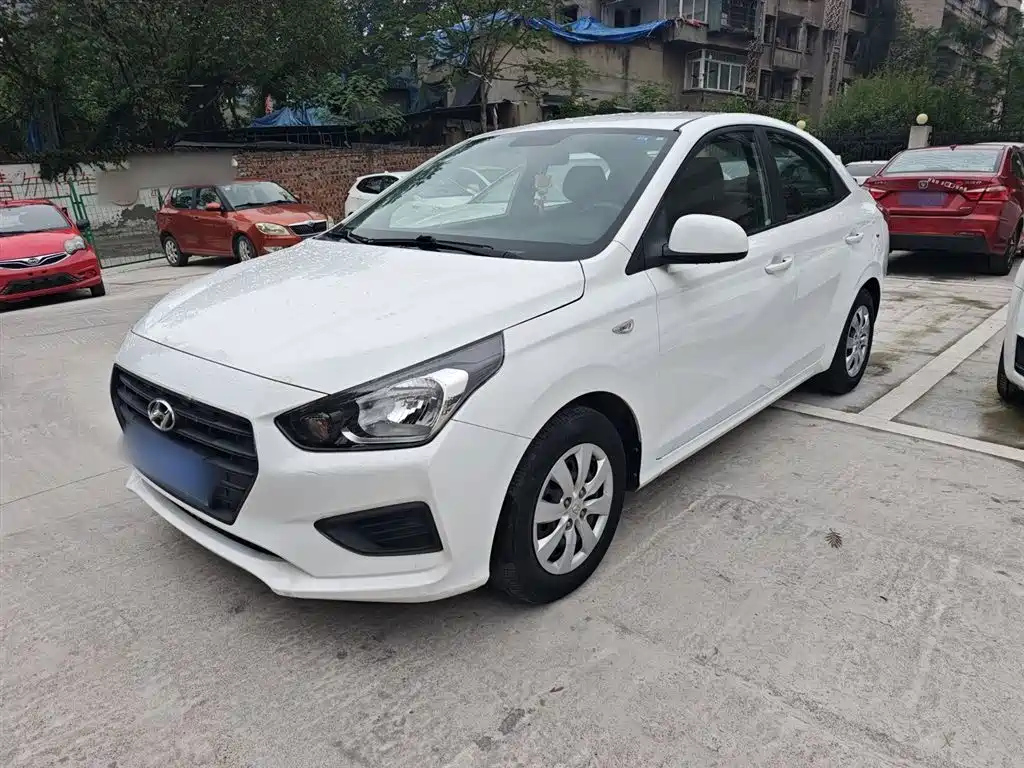 HYUNDAI RENA 2017