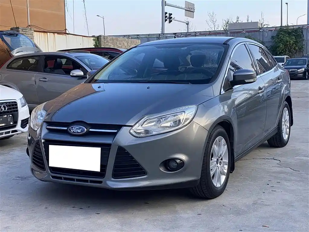 FORD FOCUS 2012