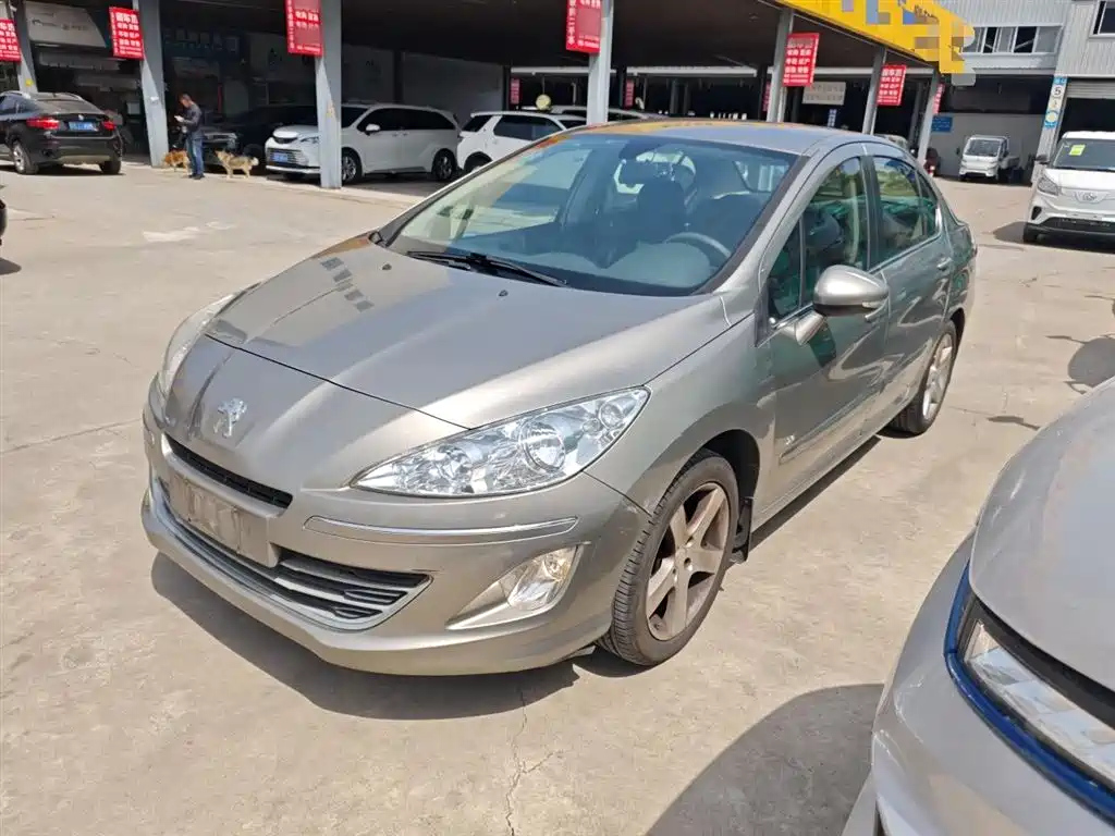 PEUGEOT 408 2013