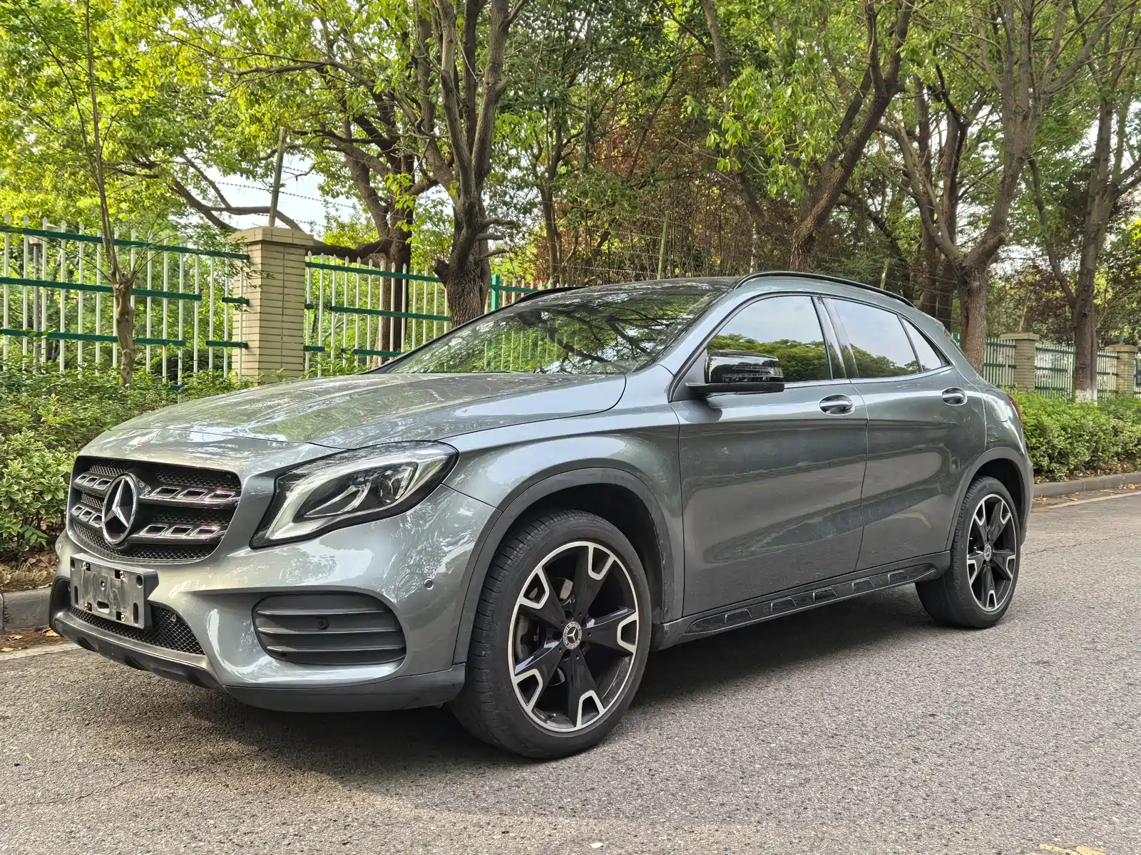 MERCEDES BENZ GLA