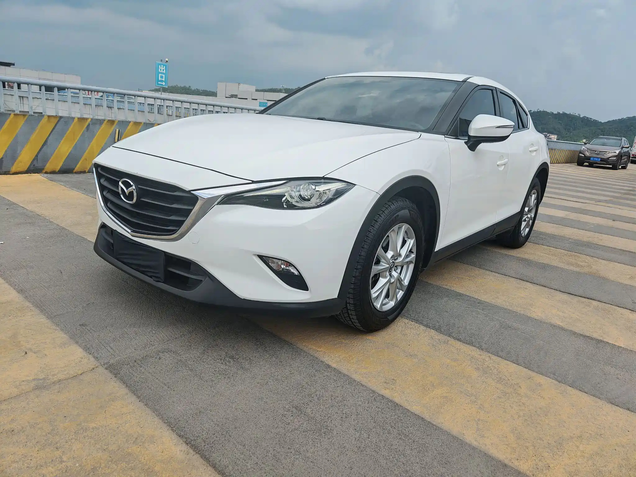 MAZDA CX-4 2018