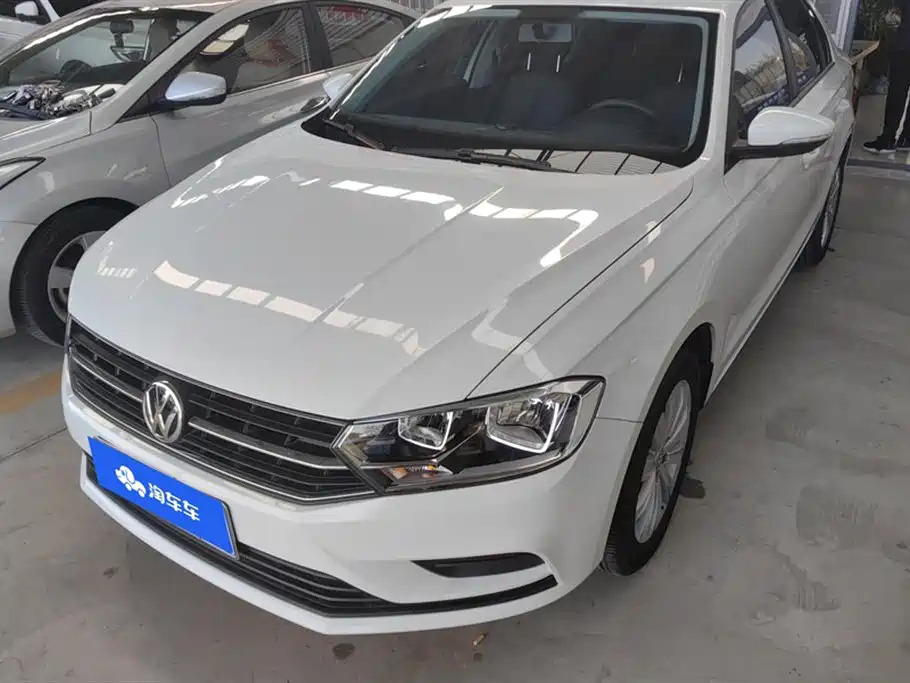 VOLKSWAGEN BORA 2019