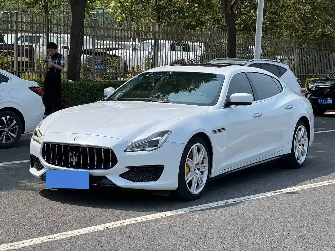 MASERATI PRESIDENT 2015