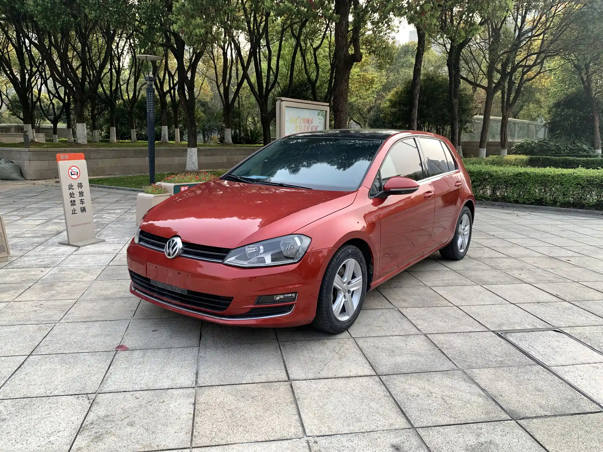 VOLKSWAGEN GOLF 2015
