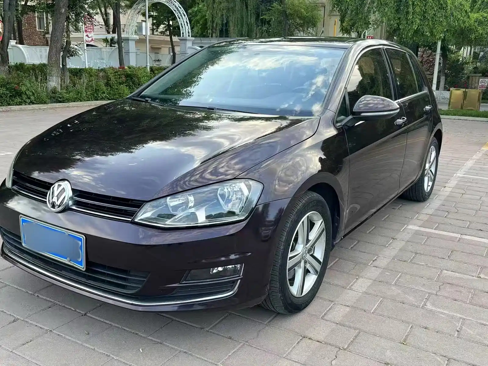 VOLKSWAGEN GOLF 2016