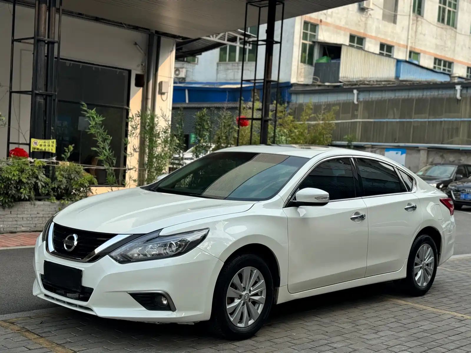 NISSAN TEANA 2016
