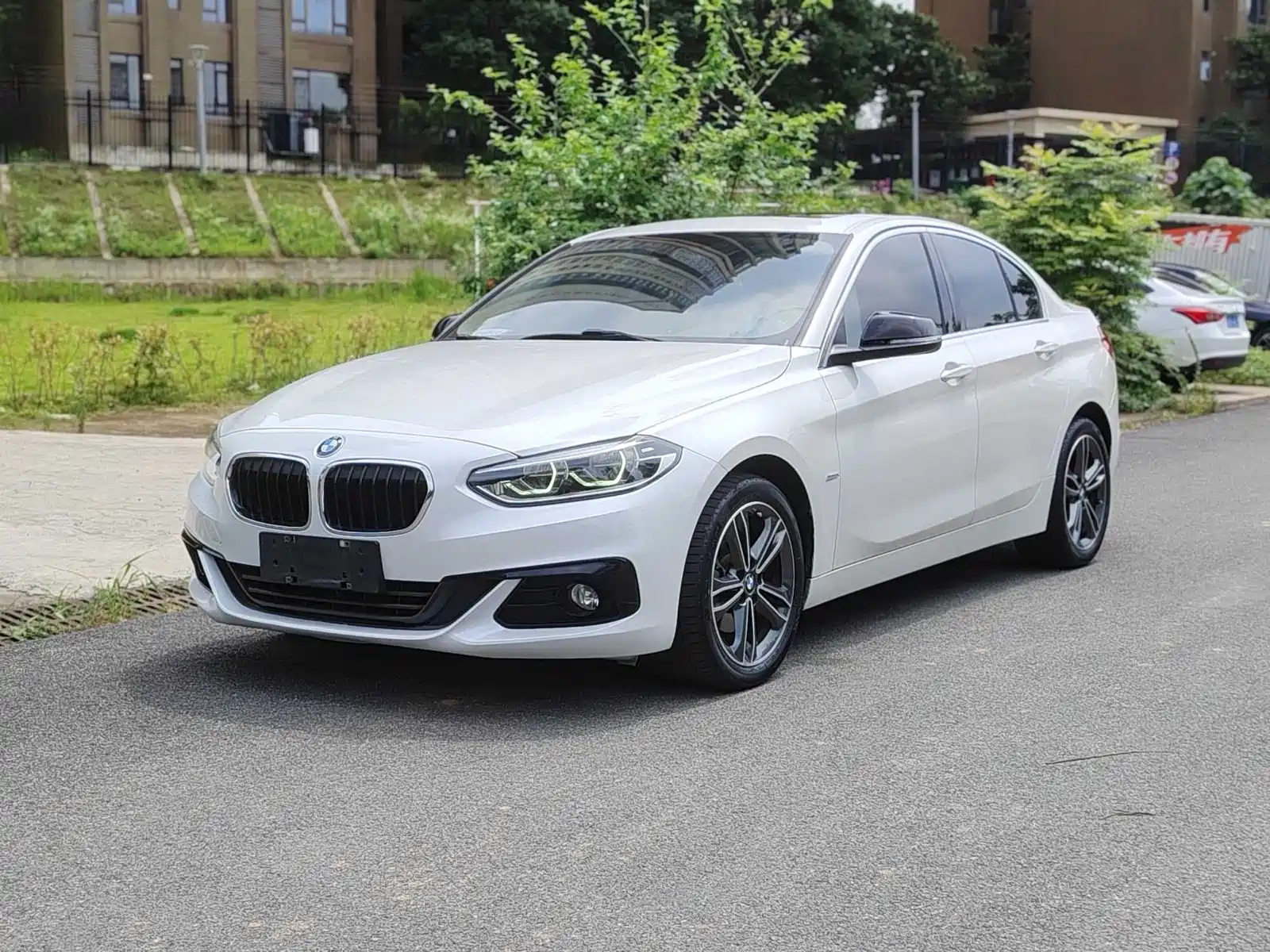 BMW 1-SERIES 2018