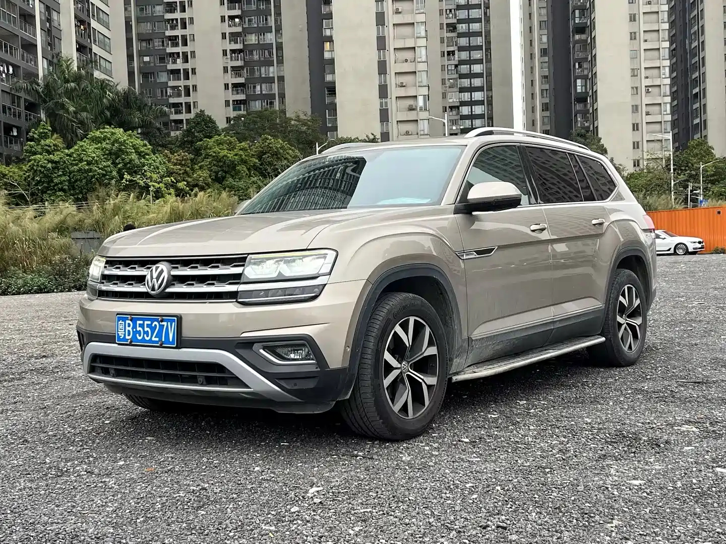 VOLKSWAGEN TOURAN 2017