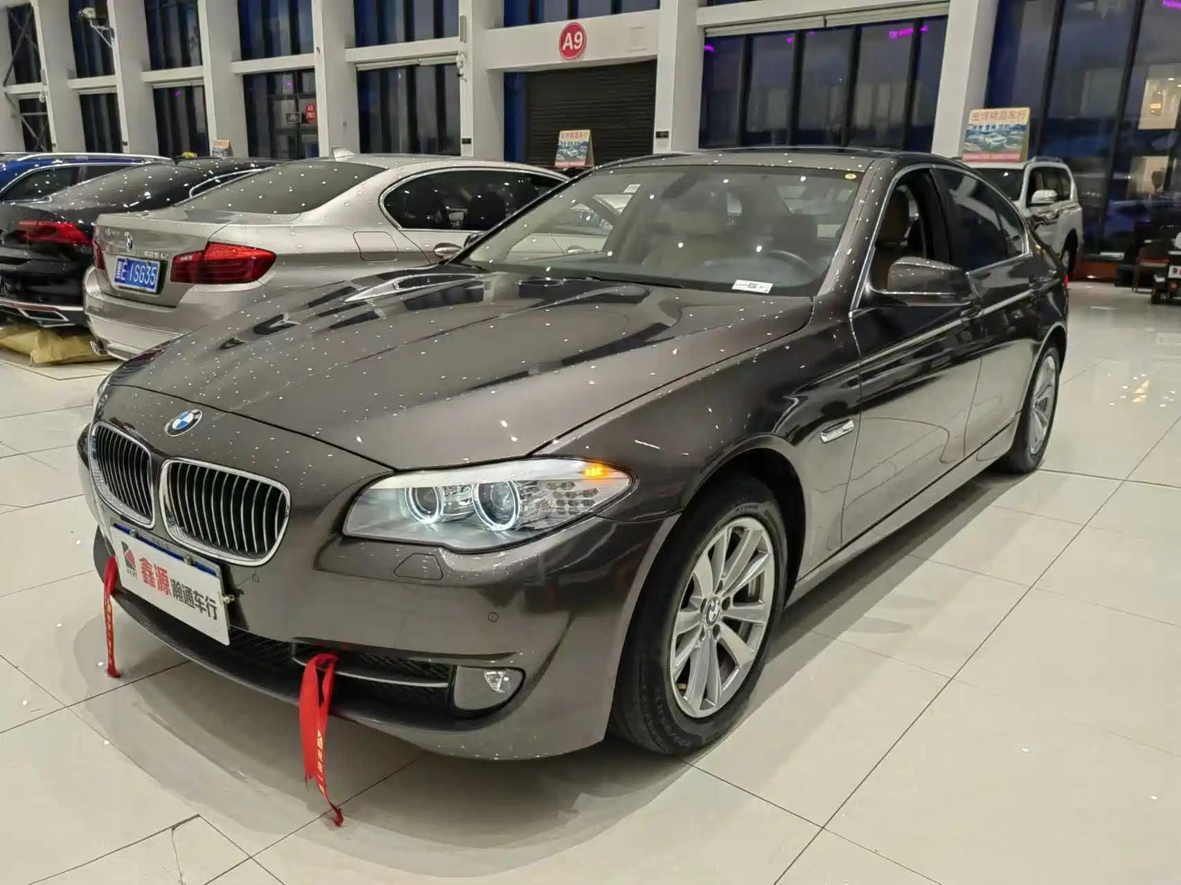 BMW 5-SERIES IMPORT 2012