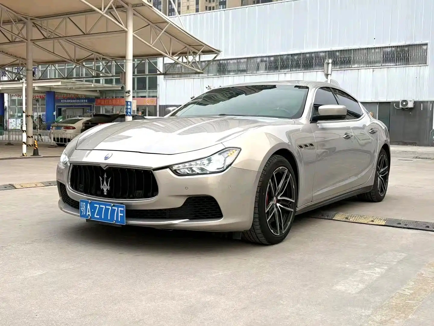 MASERATI GHIBLI 2014