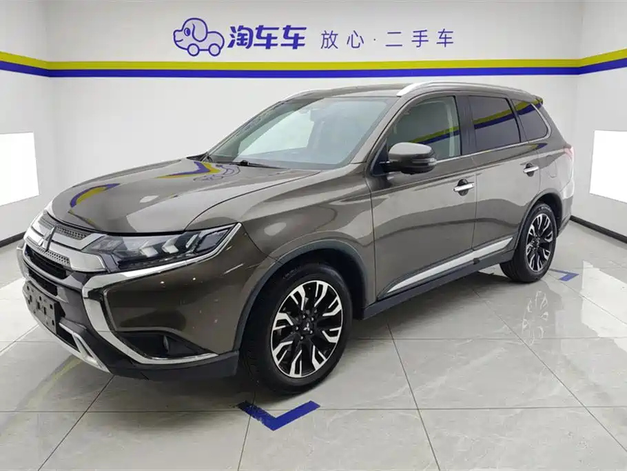MITSUBISHI OUTLANDER 2019