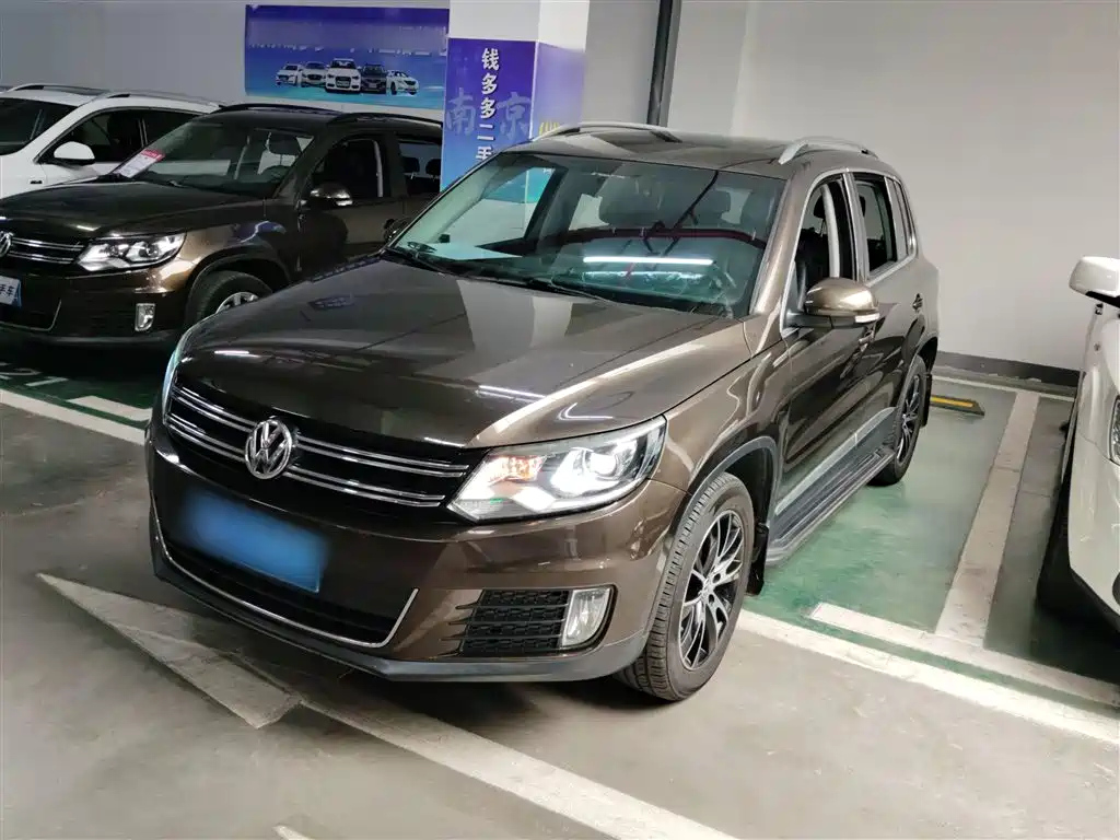 VOLKSWAGEN TIGUAN 2013