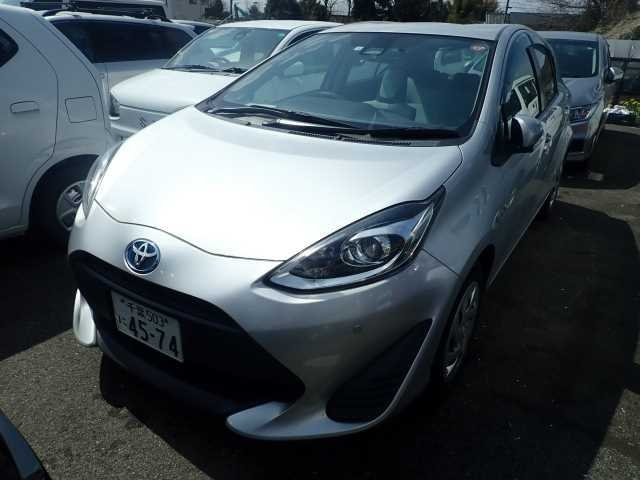 TOYOTA AQUA 2018