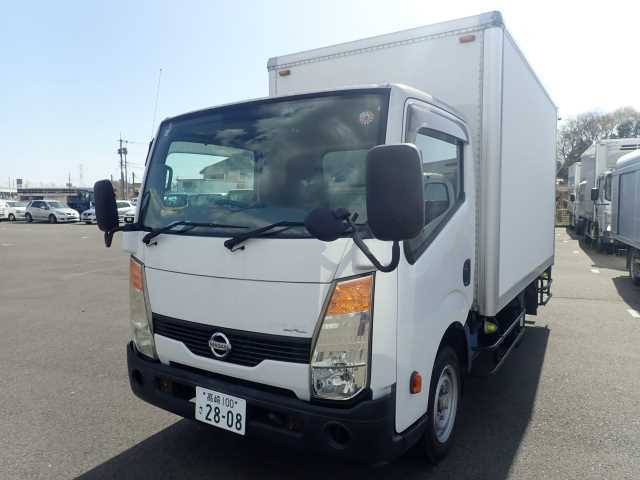 NISSAN ATLAS 2012