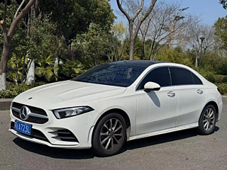 MERCEDES BENZ A-CLASS  2022
