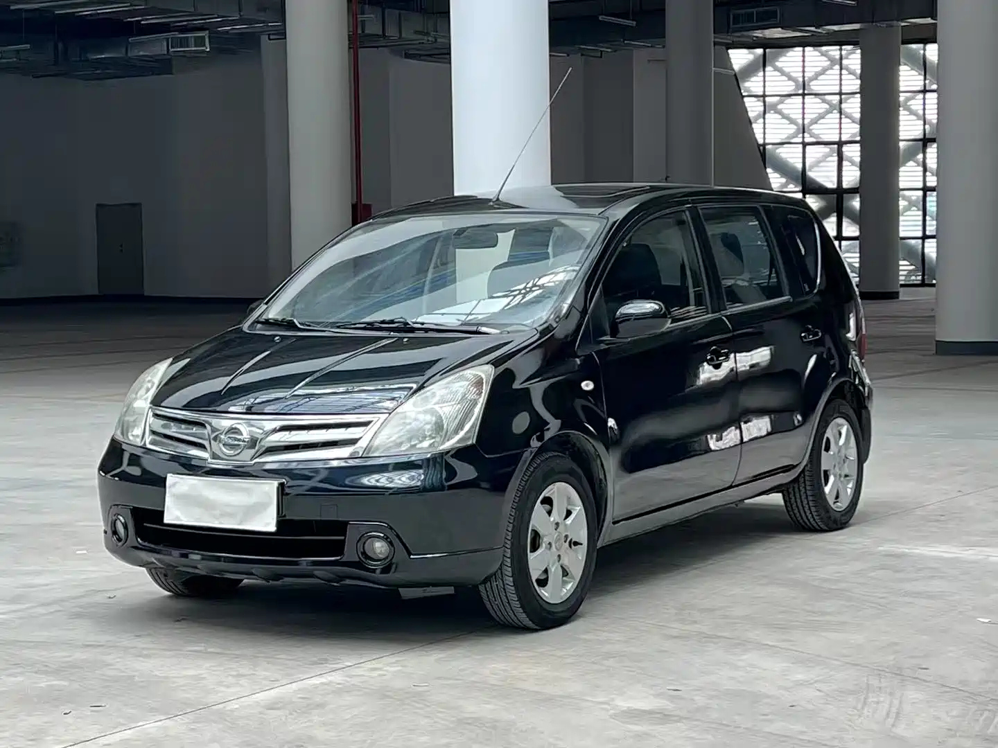 Аукционный лист NISSAN LIVINA 2010