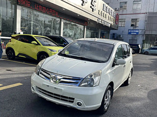 NISSAN LIVINA 2010