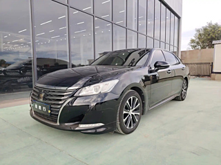 TOYOTA CROWN 2018