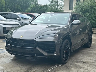 Заказать LAMBORGHINI URUS SE
