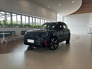 MINI JCW COUNTRYMAN  2024
