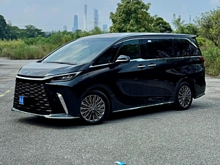 Заказать LEXUS LM