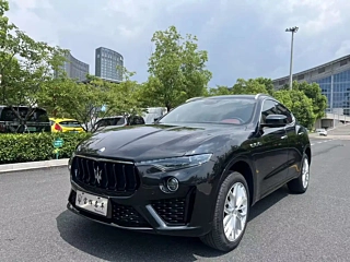 Заказать MASERATI LEVANTE