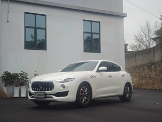 Заказать MASERATI LEVANTE