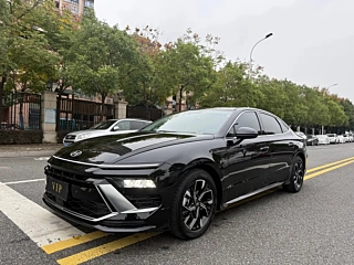 Заказать HYUNDAI SONATA