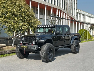 Заказать JEEP 角斗士