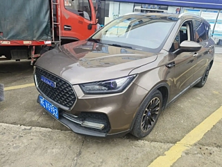 Заказать TRAUM S70